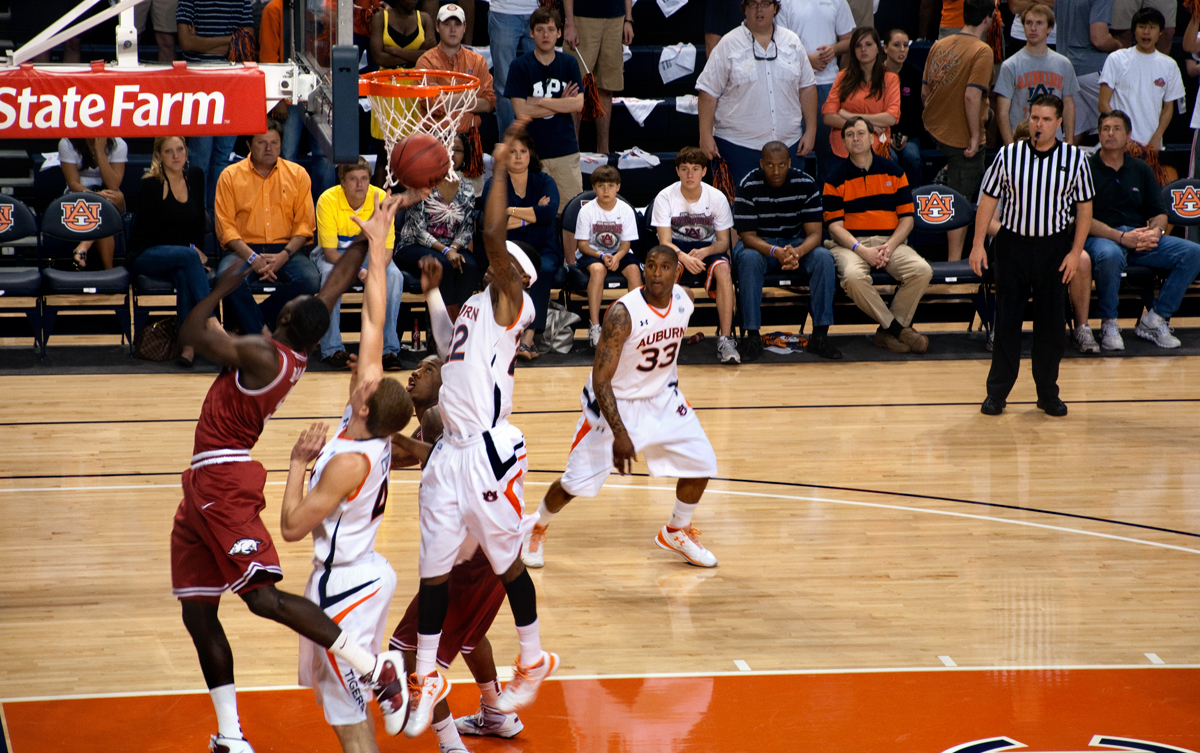 Auburn Basketball vs Arkansas 2011